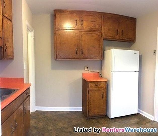 2nd image of 2964 Hilltop Dr