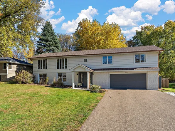 6271 Cardinal Ave, Excelsior, MN 55331