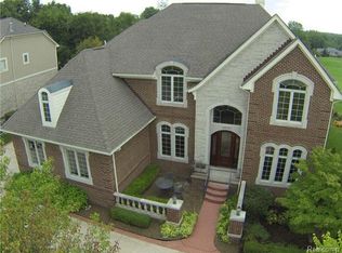 6835 Oakhurst Ridge Rd, Independence, MI 48348