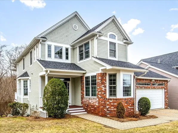 4 Rose Court Way Unit 4, East Walpole, MA 02032