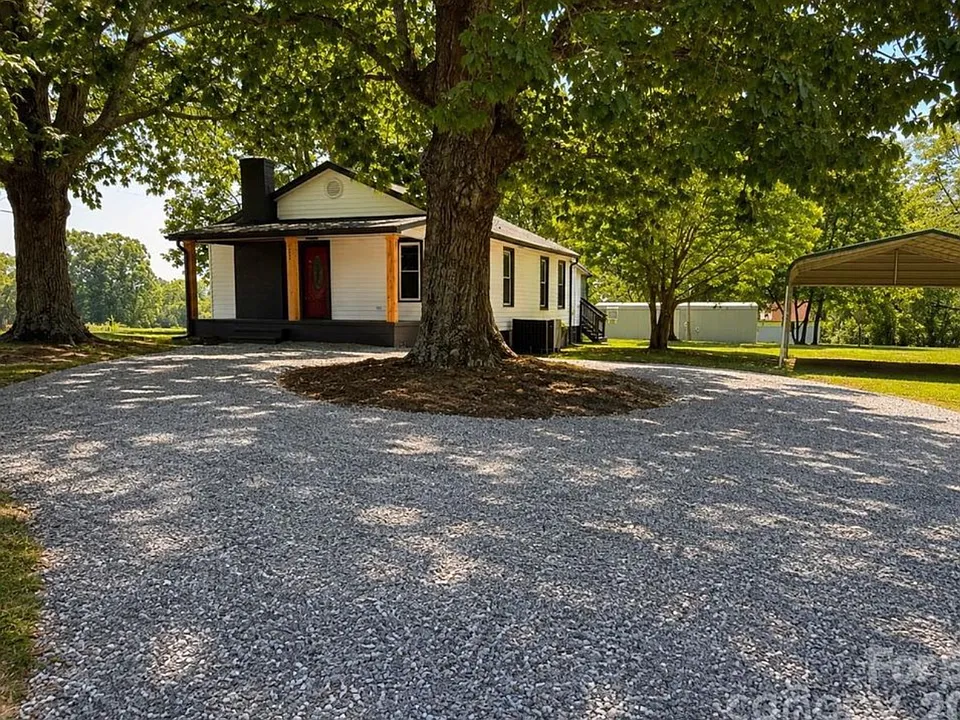 251 Beulah Rd
