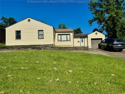 853 S Walnut St, Saint Albans, WV, 25177