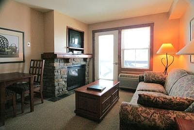 2nd image of 318 Highland House