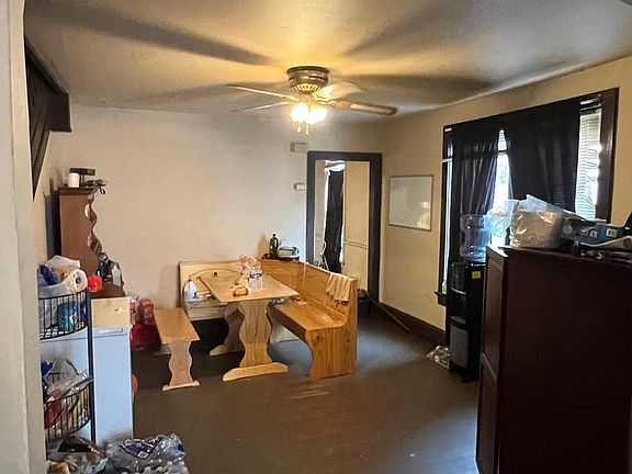 2nd image of 617 Belmont St
