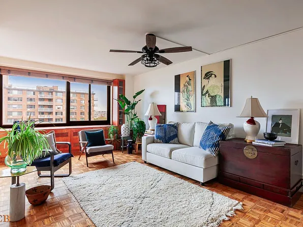 185 Hall St APT 1401, Brooklyn, NY 11205