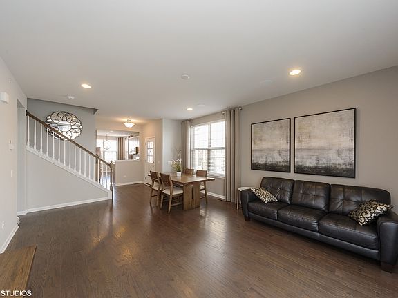 3rd image of 518 Bramley Pl