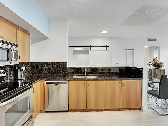 2nd image of 250 NE 3rd Ave #1317