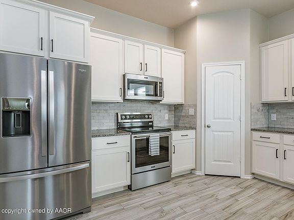 4th image of 9501 Sydney Dr