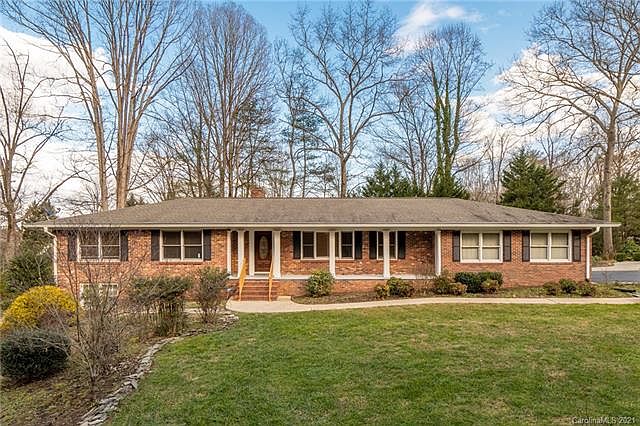 1st image of 102 Berry Hill Dr