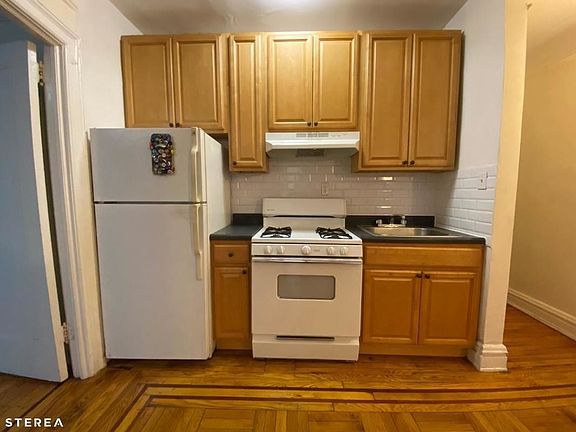 3rd image of 8020 Broadway APT 4K