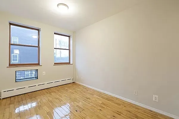 Rented by Green Leaf Management, LLC | media 8