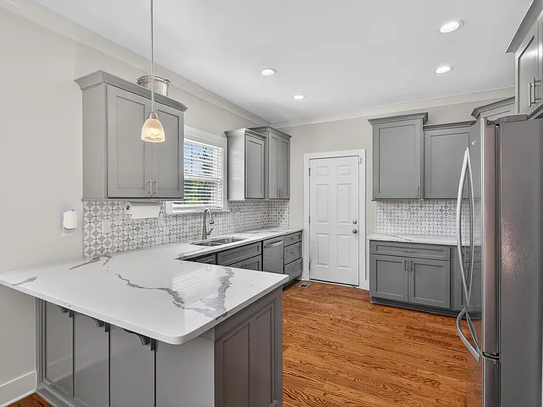 807 Cook Rd — Photo 19