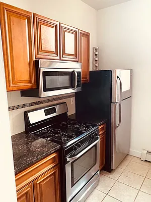 Rented by HOTPROPERTY NYC LLC | media 6