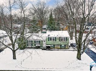 107 Cranden Dr, Perrysburg, OH 43551