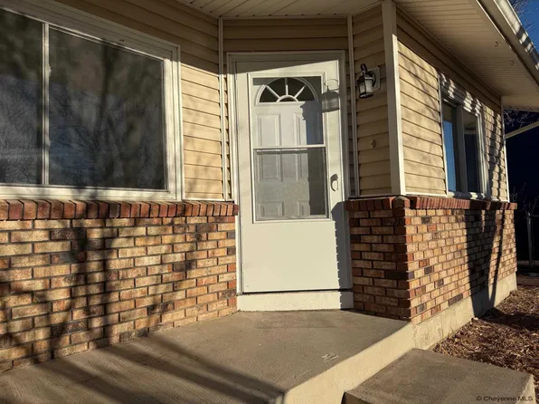 209 Bent Ave, Cheyenne, WY 82007