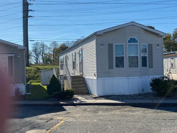 45 Helen Ave, Avenel, NJ 07001