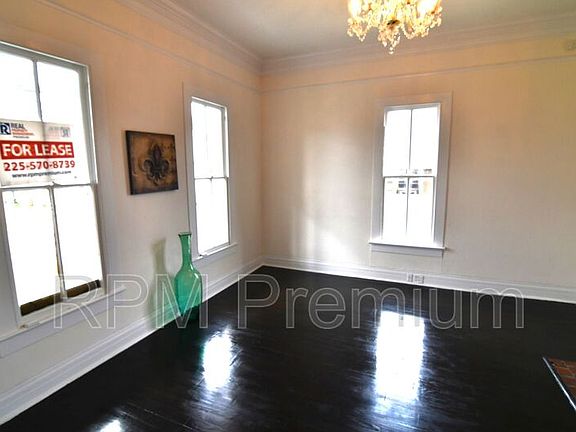 3rd image of 57915 Meriam St