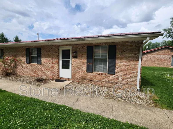 2474 E Clayton Dr, Terre Haute, IN 47802