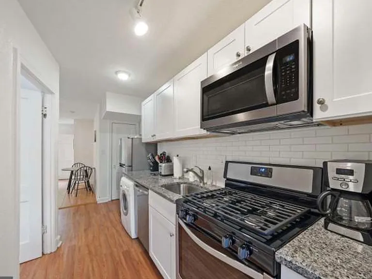 114 P St SW #1 — Photo 11