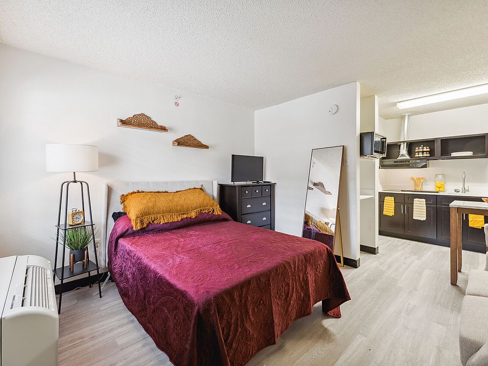 1st image of 13223 Champions Plaza Dr #217