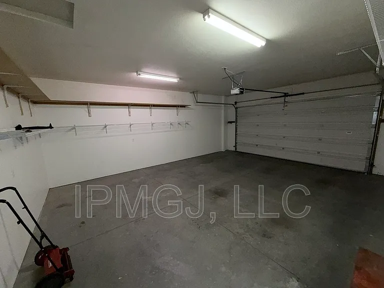 2815 1/2 Columbine Park Ct — Photo 13