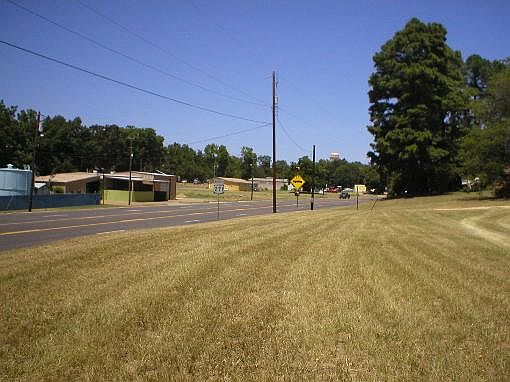 2nd image of 604 S Greer Blvd