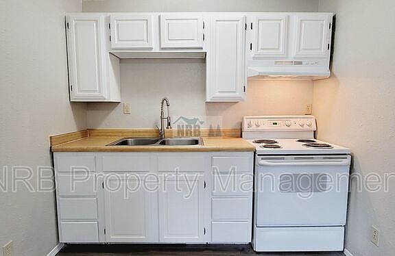3rd image of 14825 W Thorne Ln SW Unit 2