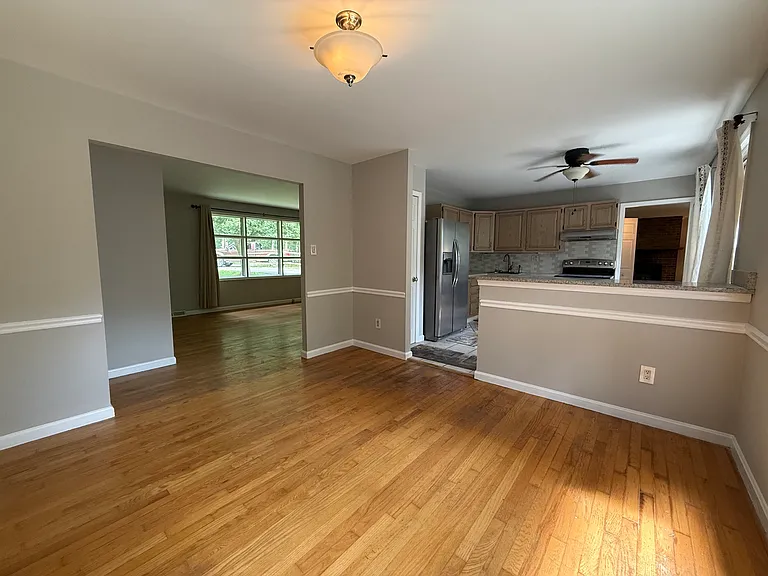 29781 Oak Rd — Photo 10