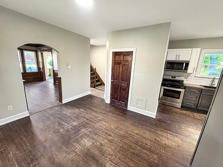 21332 Beechwood Ave — Photo 8