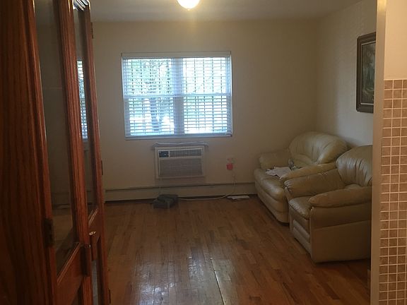 5th image of 8022 59th St APT 1