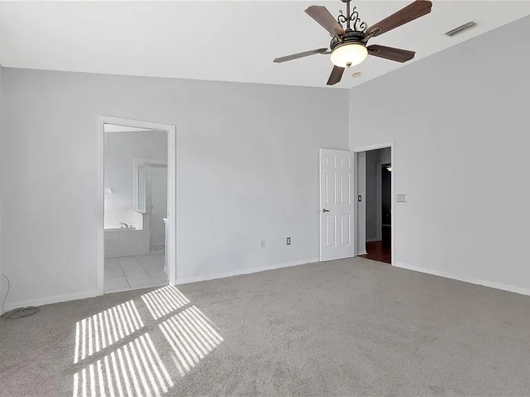 34902 Teeview Ln — Photo 16