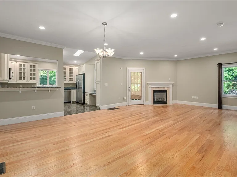 31 Florence Rd #31 — Photo 17