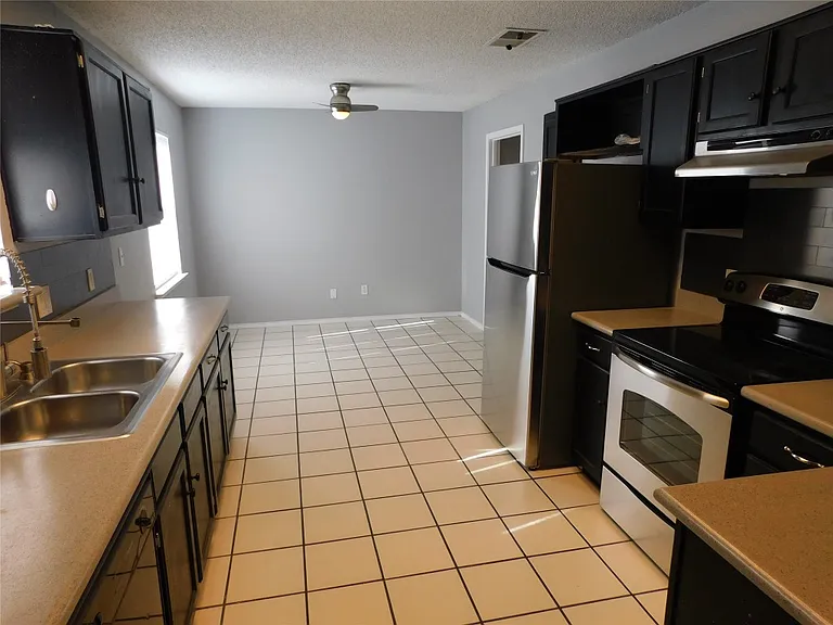 8232 Meadowbrook Dr — Photo 24
