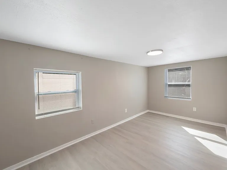 955 9th Ave S #2 — Photo 7
