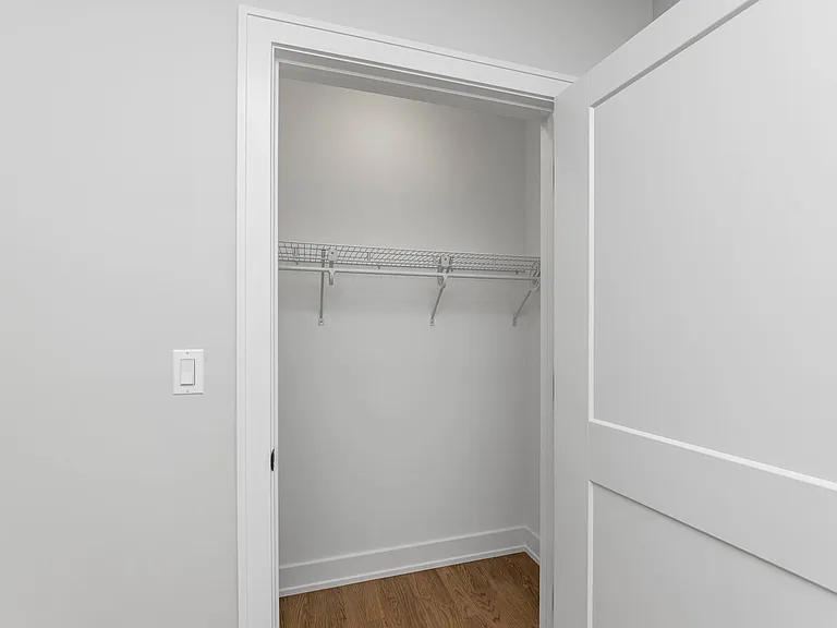 1910 W Winnemac Ave #1908-2 — Photo 10