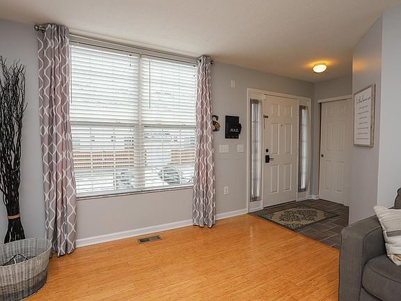 3rd image of 5991 Ferdinand Dr #32-599