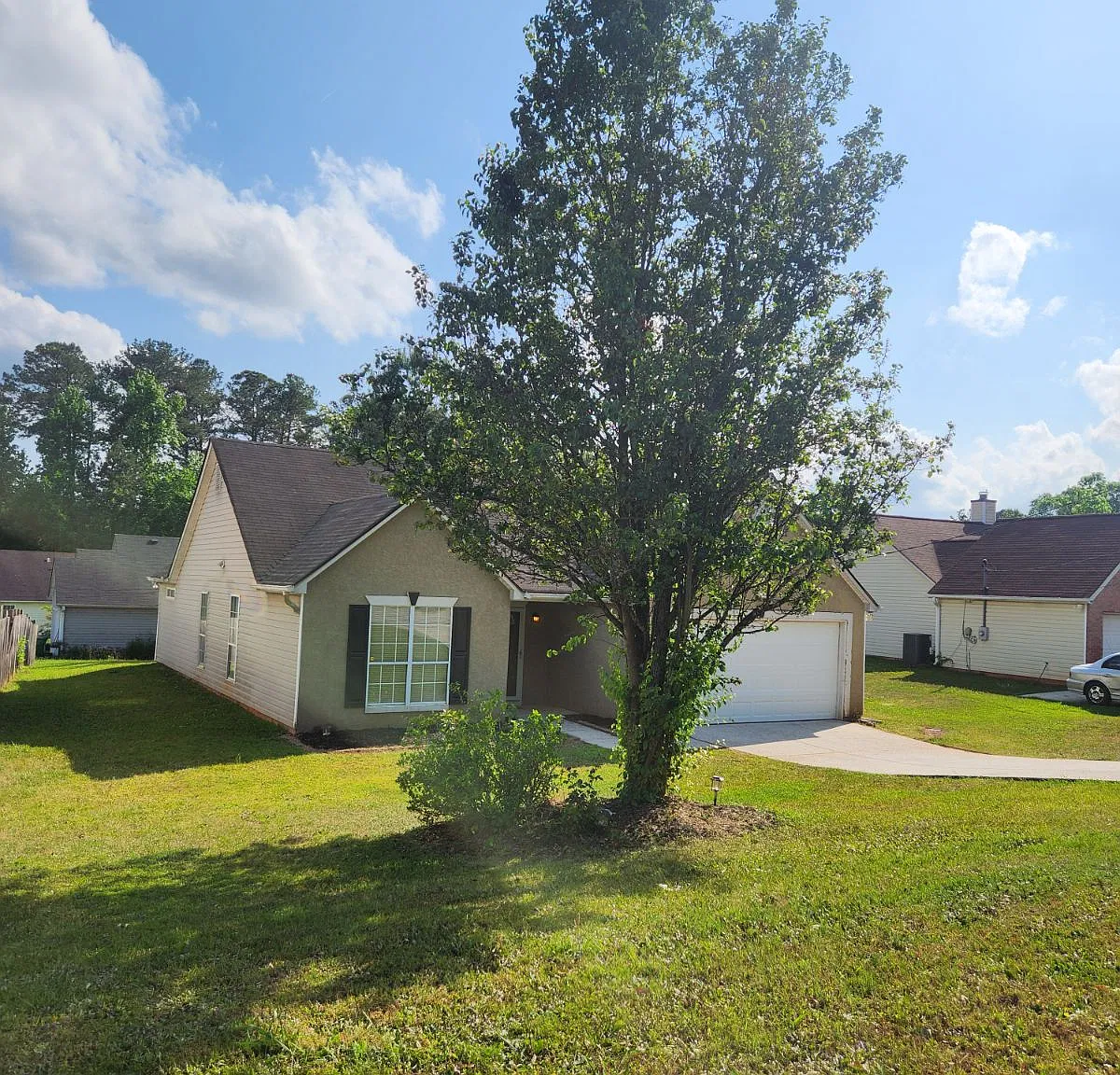 3 bed, 1459 sqft, $1,995 — Photo 1