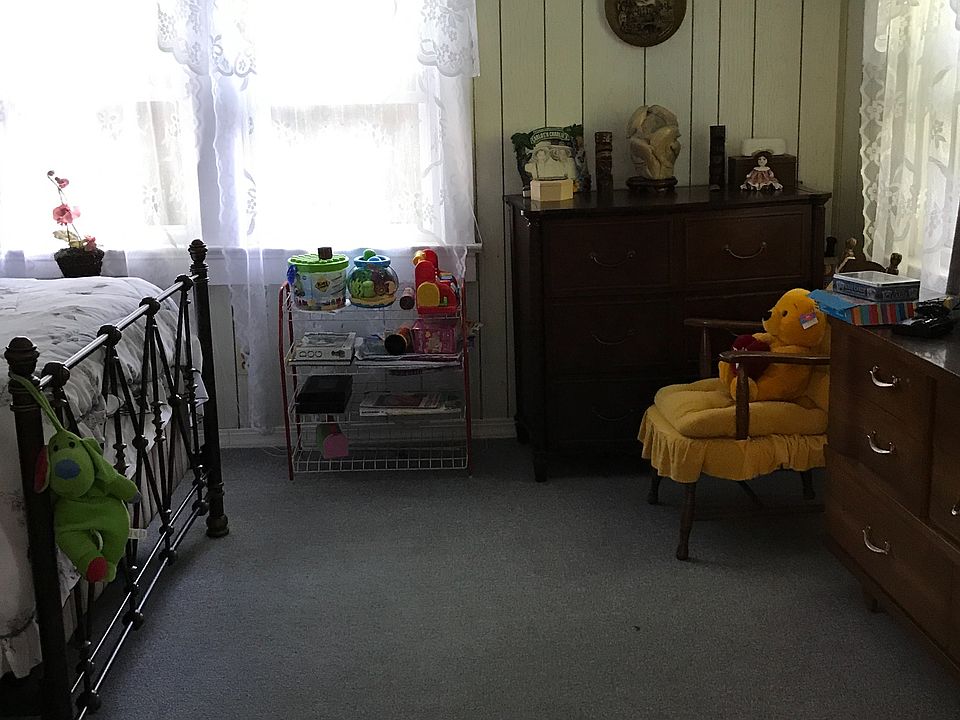 1st image of 3155 Lexington Ave