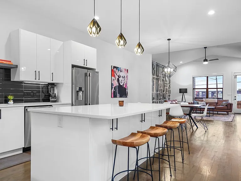 4638 Kentucky Ave — Photo 12