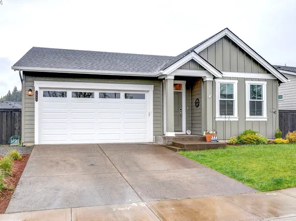 1560 NE Forest Park St, Estacada, OR 97023