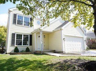 639 Green Meadow Ln, Geneva, IL 60134