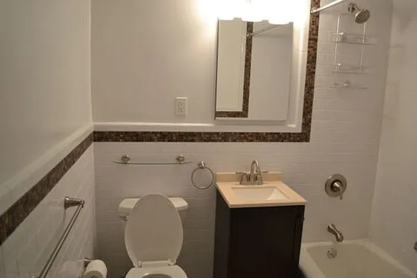 Rented by Singer New York Real Estate | media 17