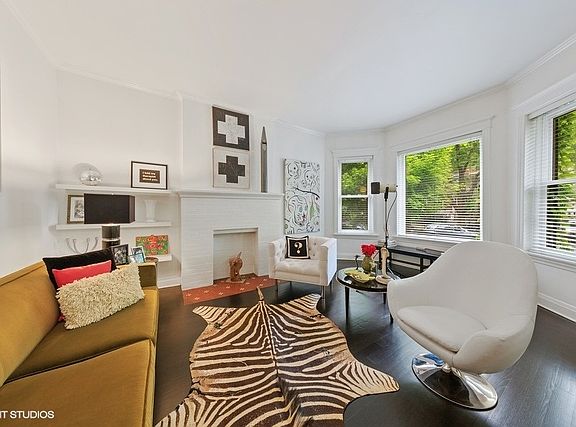 5th image of 4222 N Kenmore Ave #1N