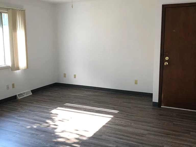629 Westgate St — Photo 5