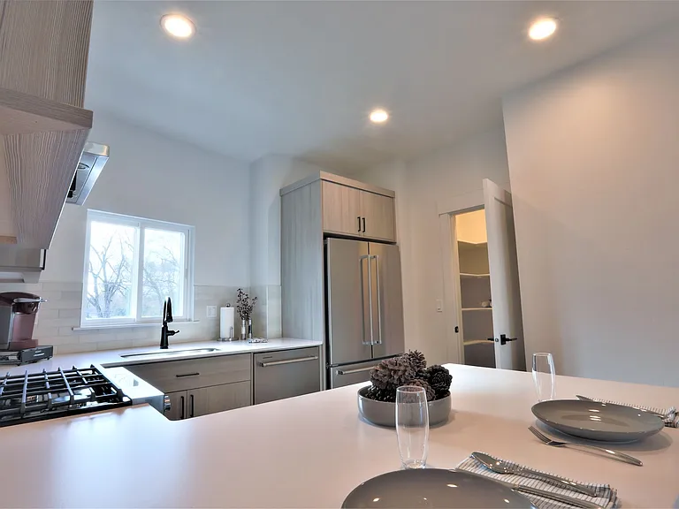 Carlsbad Crossing Townhomes - Attached Garage! — Photo 31