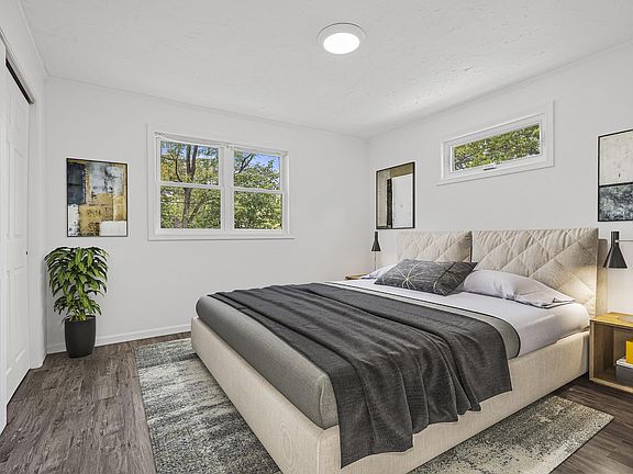 4th image of 921 Laurel Ave