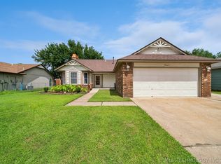 17673 S Tacoma St, Mounds, OK 74047
