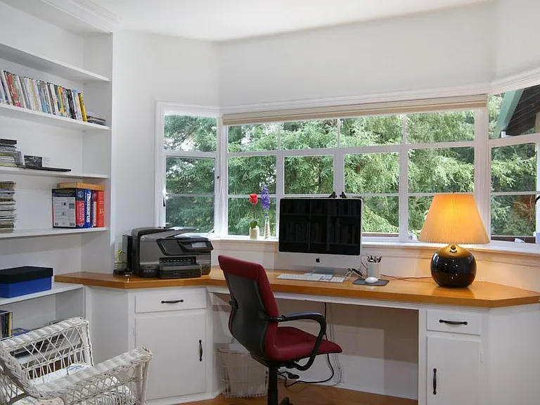 77 Marguerite Ave — Photo 10