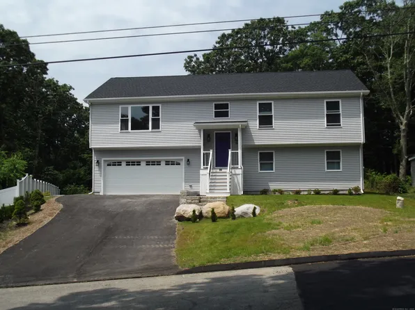 35 Blueberry Hill Road, Groton, CT 06340