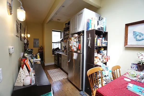 Rented by Rennit Inc. | media 38